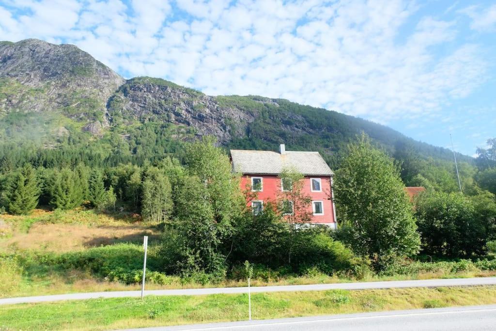 Apartment With Lake View In Jolster Årdal Kültér fotó